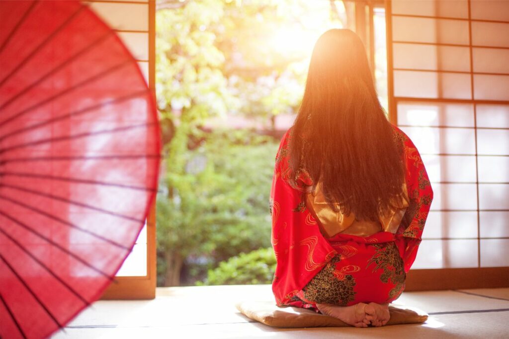 What Do Geisha Wear In Their Hair? – Japanese Hairstyles Explained ...