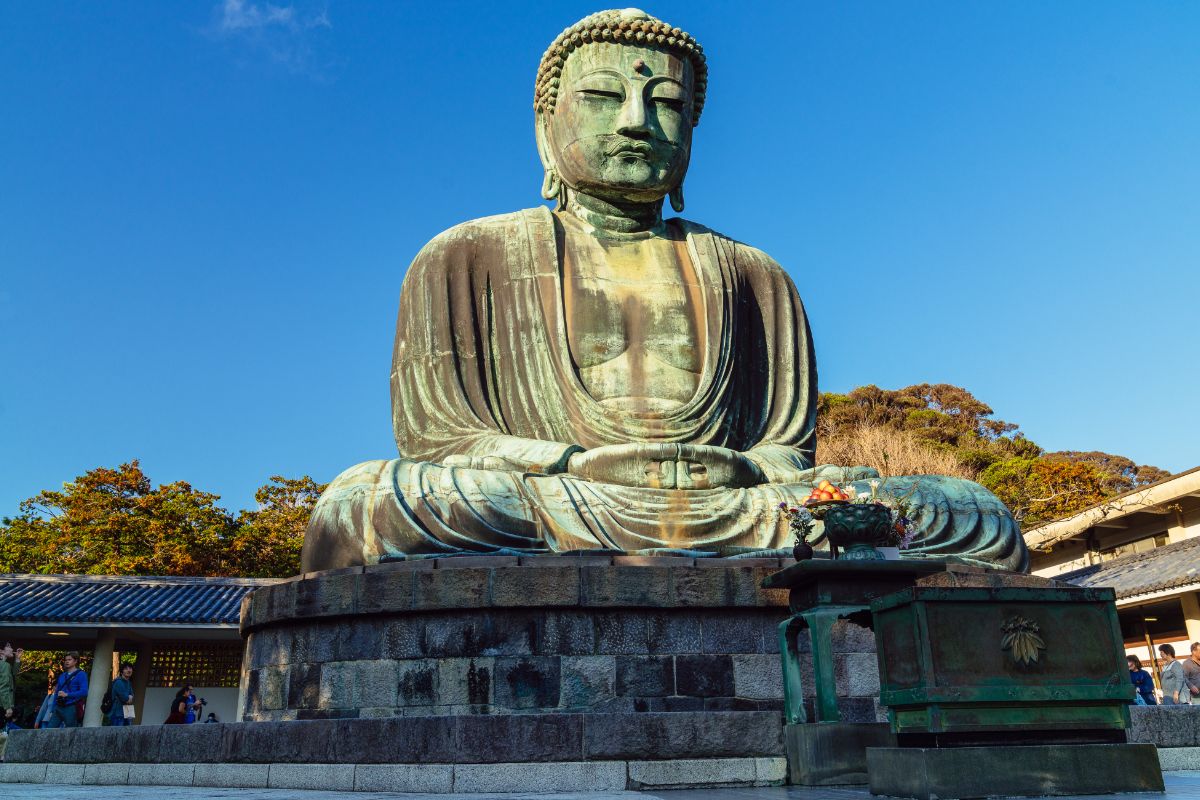 Kamakura, The Old Capital (How Did A Small Fishing Village Gain Such A Title)