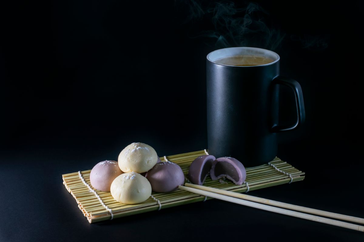 Do You Eat Mochi Hot Or Cold? What You Need To Know