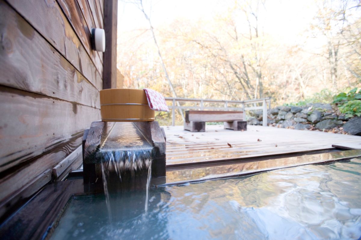 Choraku Onsen And Its Famous Gold And Silver Spring Water