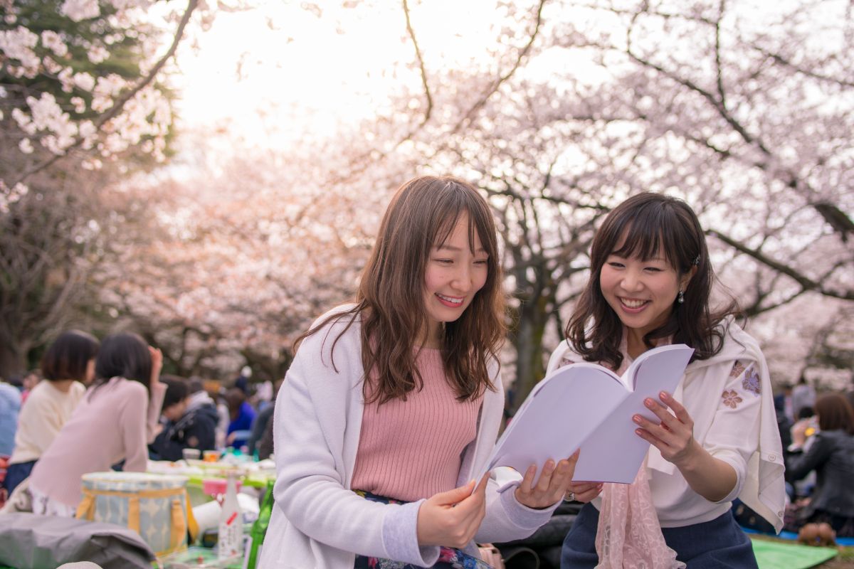 What Should I Wear To A Hanami Party?