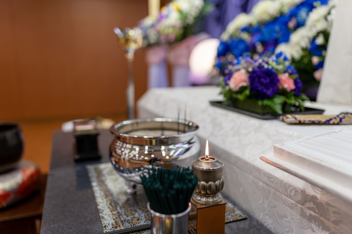 Why Do Japanese People Burn Incense At Funerals?